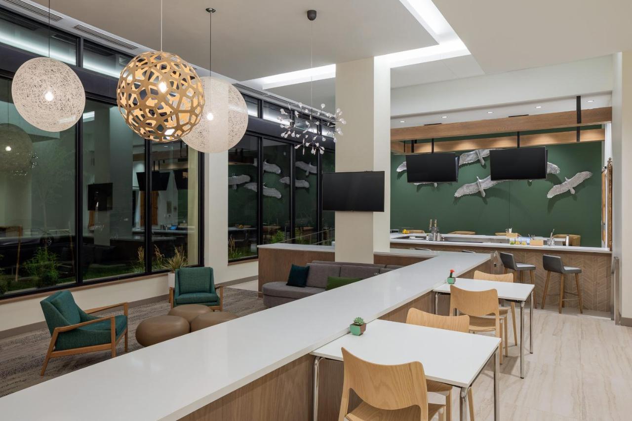 Element Denver Downtown East Экстерьер фото