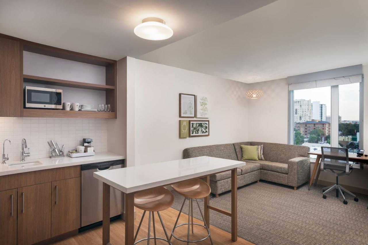 Element Denver Downtown East Экстерьер фото