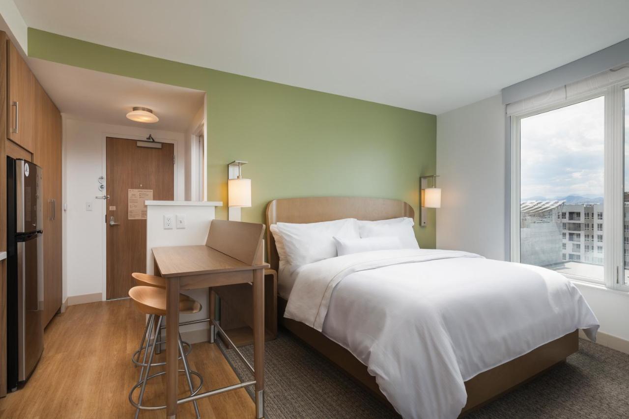 Element Denver Downtown East Экстерьер фото