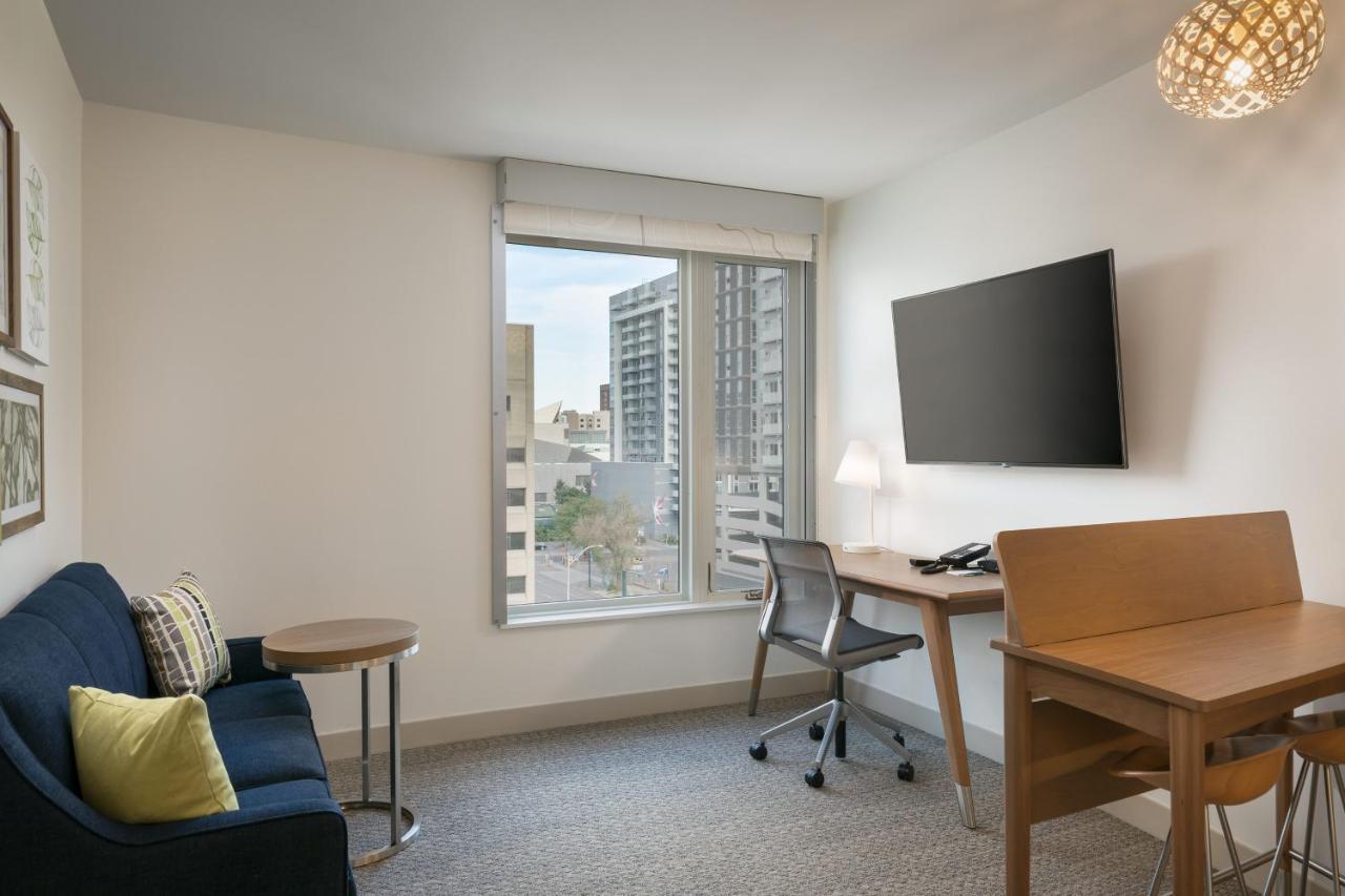 Element Denver Downtown East Экстерьер фото