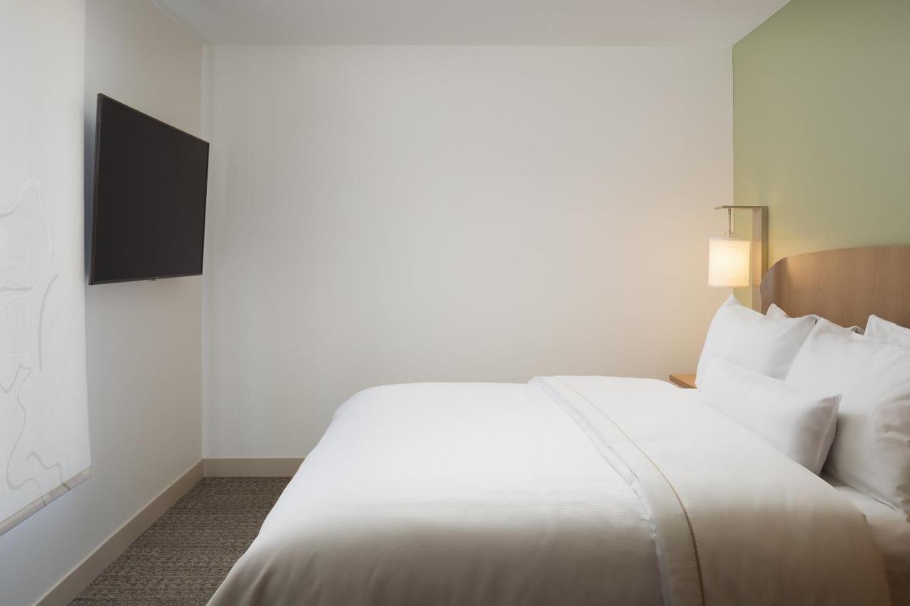 Element Denver Downtown East Экстерьер фото