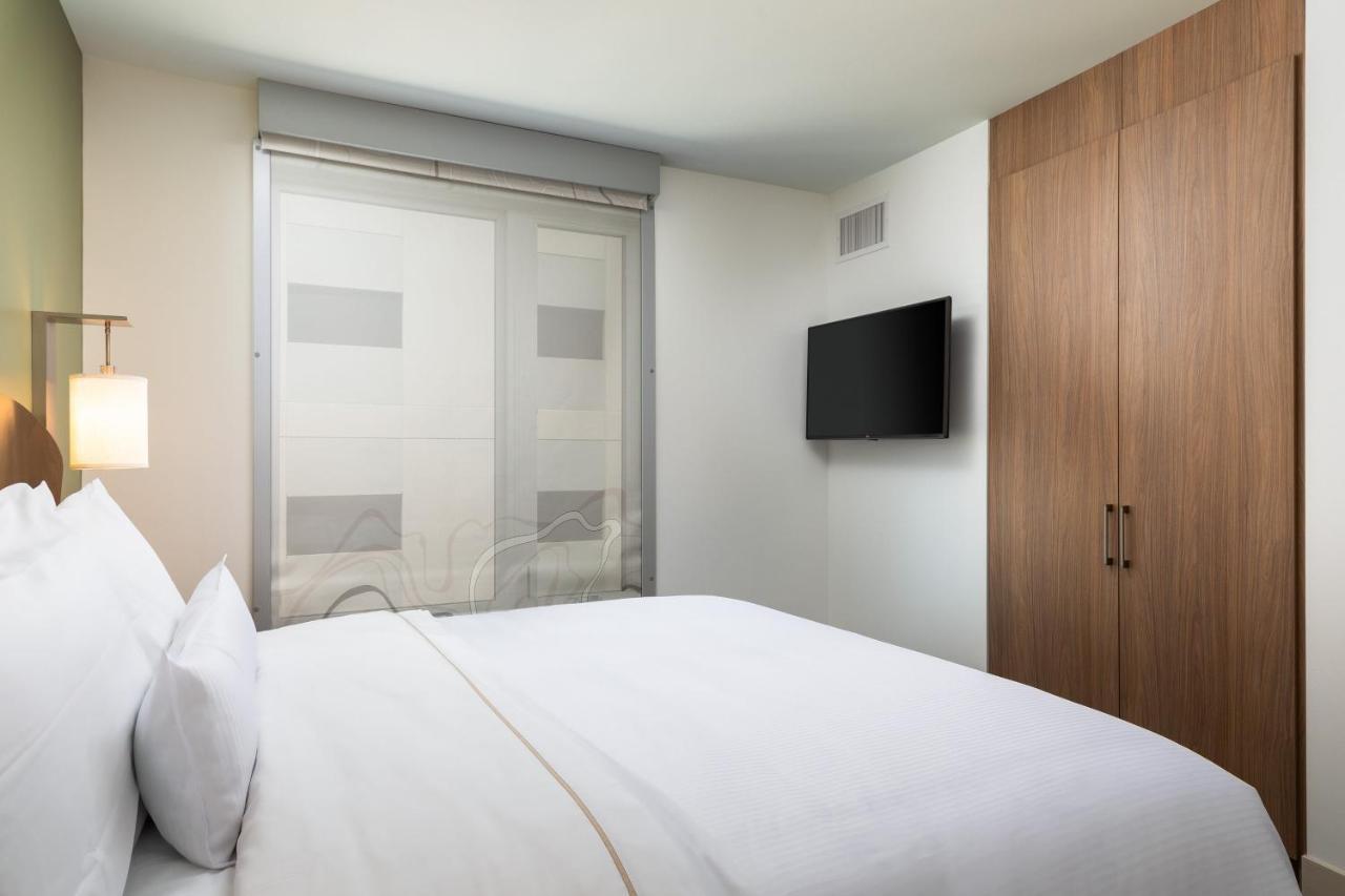 Element Denver Downtown East Экстерьер фото
